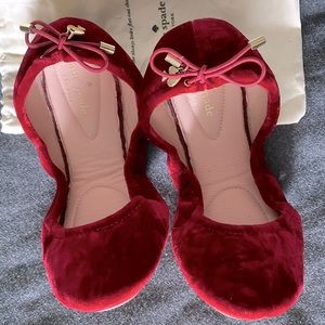 Kate Spade red ballet travel flats size 7 velour